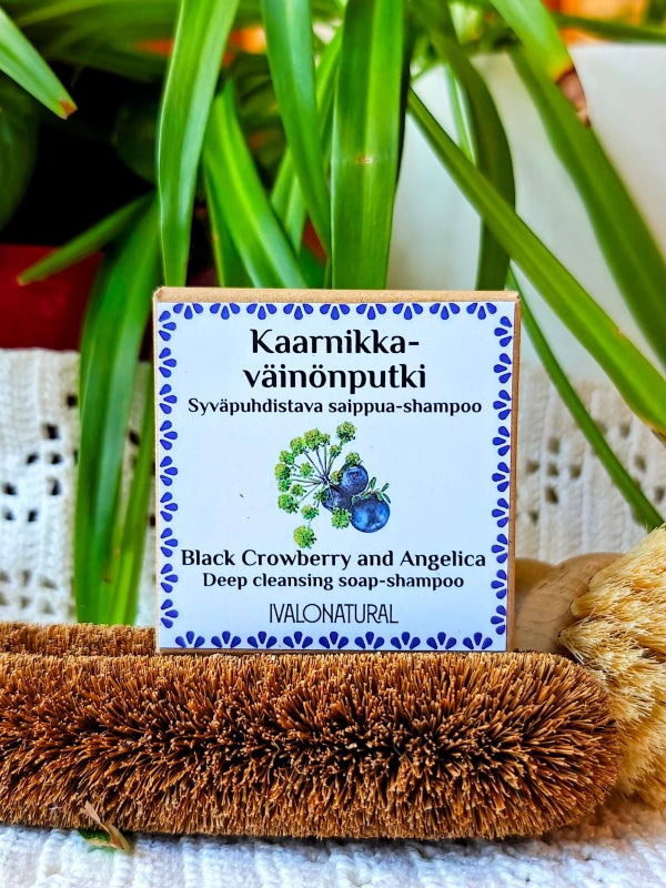 Kaarnikka-v&auml;in&ouml;nputki 60g &ndash; syv&auml;puhdistava shampoo, sopii my&ouml;s rasvoittuvalle hiuspohjalle - IVALO NATURAL